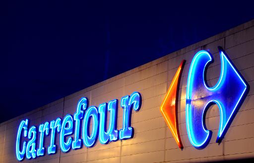 Carrefour condamné après le licenciement d’une salariée voilée