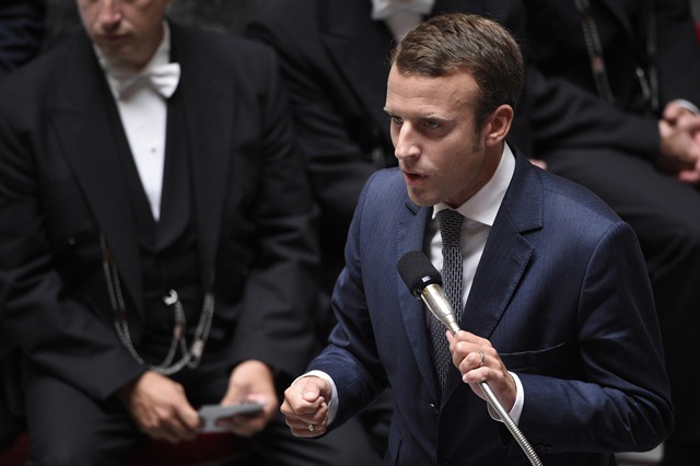 «Illettrées» : Macron adresse ses «plus plates excuses» aux salariées de Gad