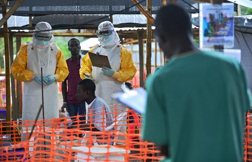 Ebola : retard dans l’évacuation du Libéria de la volontaire de MSF