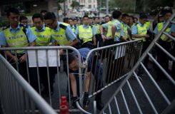 La police de Hongkong démantèle les barricades des manifestants